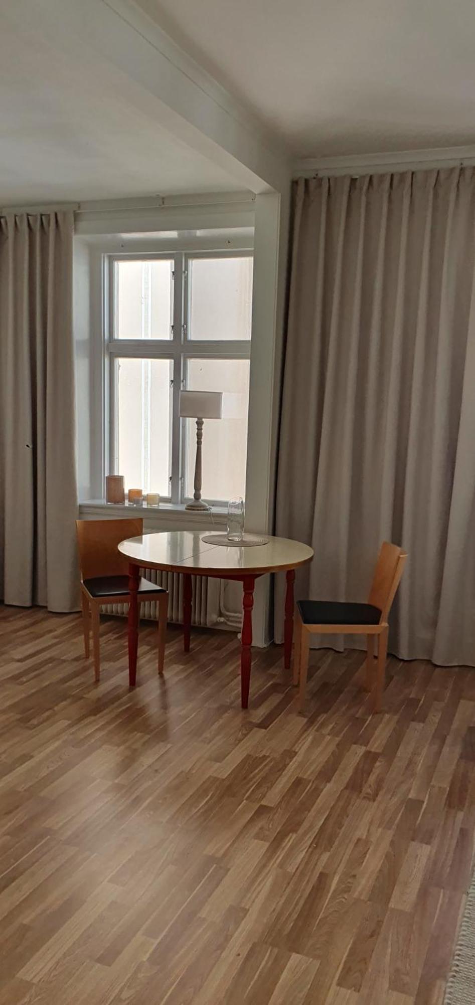 Centrum Laegenhet Skovde Ngoại thất bức ảnh